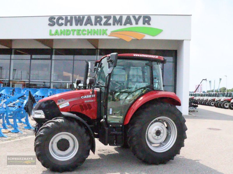 Traktor des Typs Case IH Farmall 65 C Komfort, Neumaschine in Gampern (Bild 1)