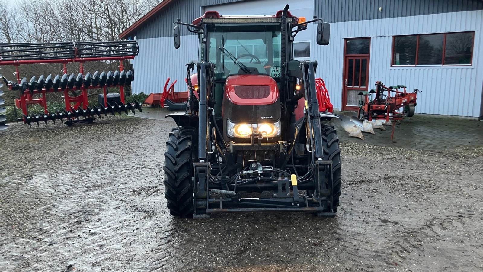 Traktor des Typs Case IH Farmall 65A, Gebrauchtmaschine in Svenstrup J (Bild 3)