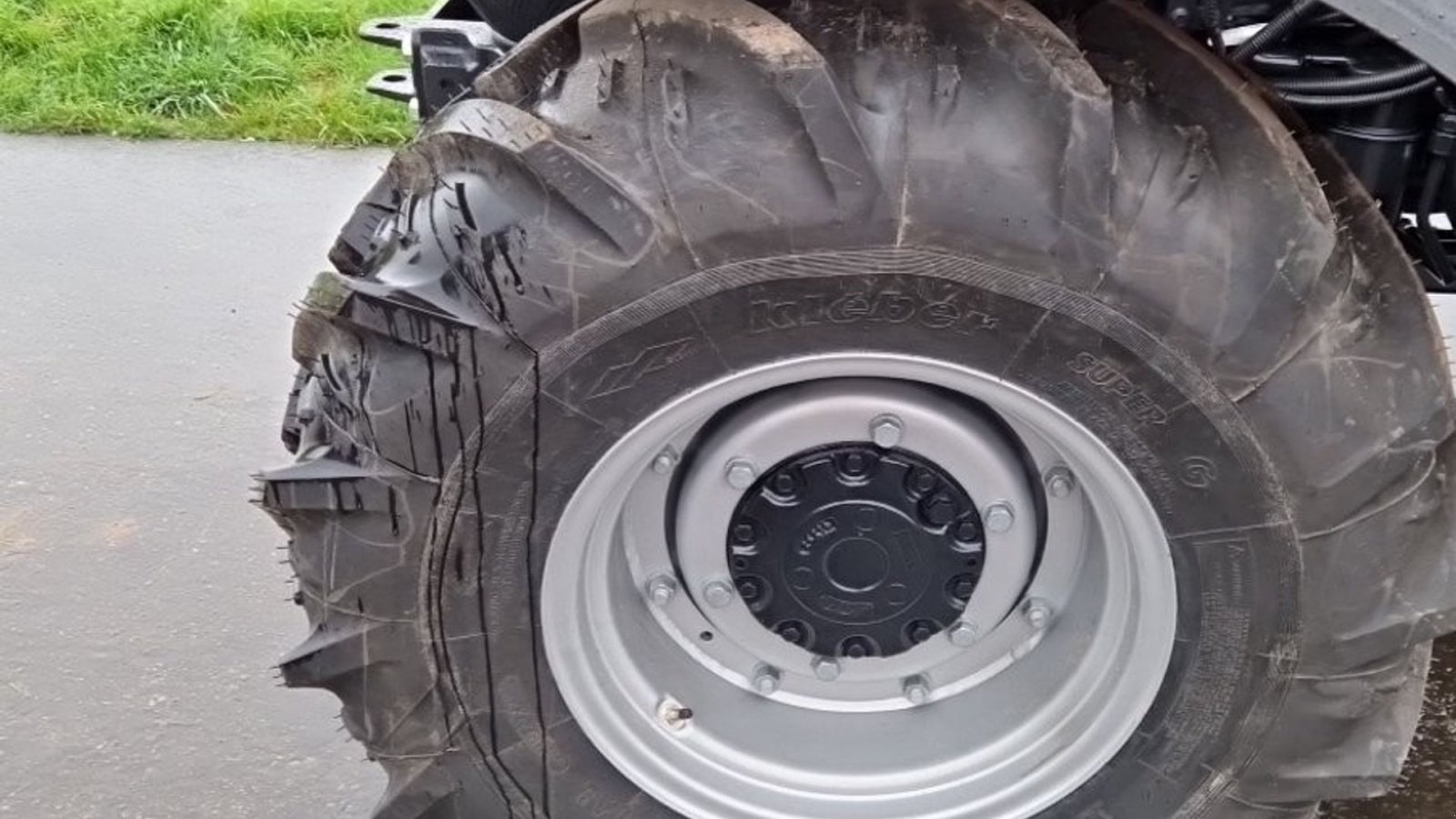 Traktor za tip Case IH Farmall 75 A Koblingsfrit vendegear og brede hjul., Gebrauchtmaschine u Lintrup (Slika 10)