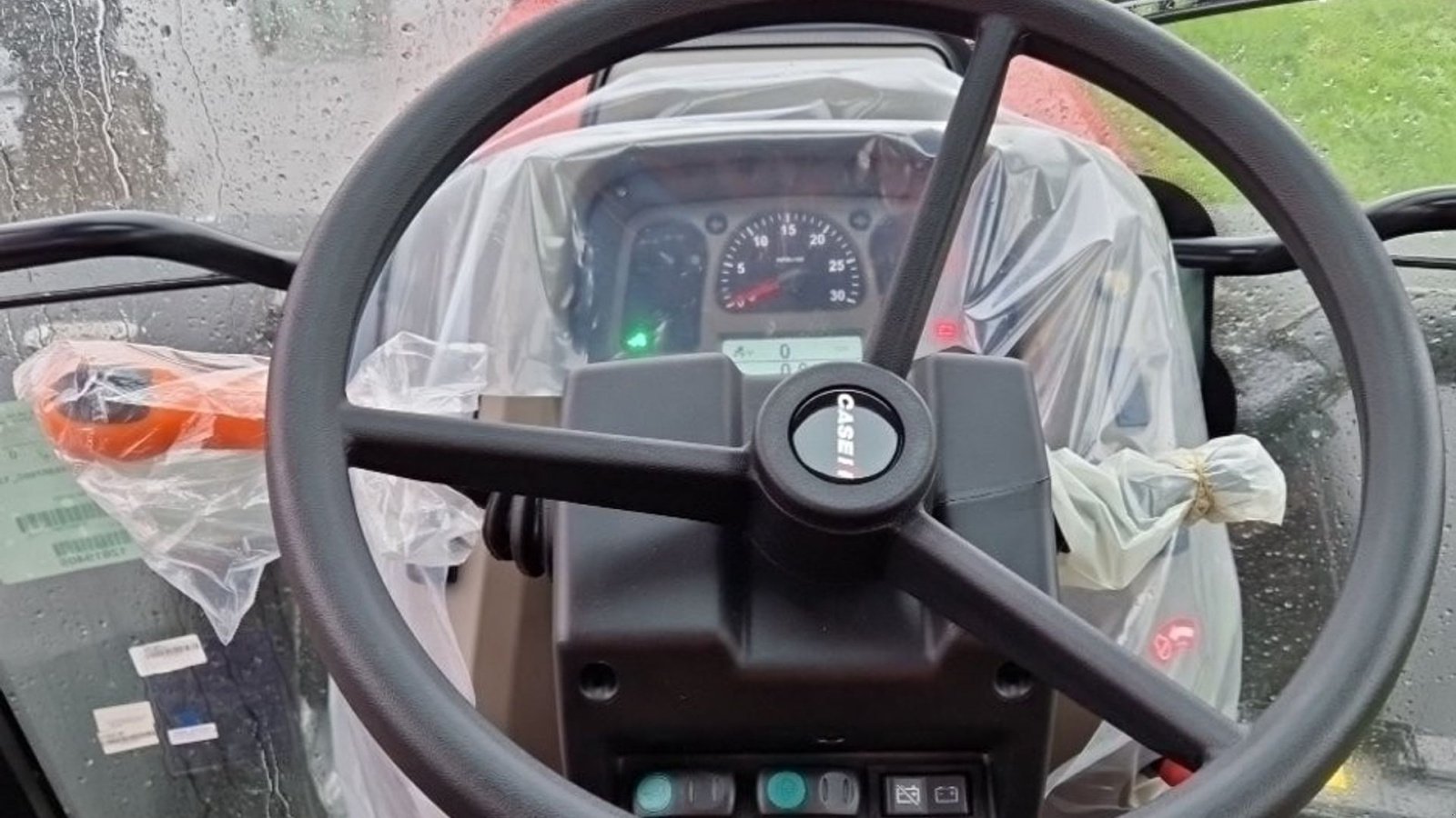 Traktor of the type Case IH Farmall 75 A Med frontlift og koblingsfrit vendegear og brede hjul., Gebrauchtmaschine in Lintrup (Picture 19)