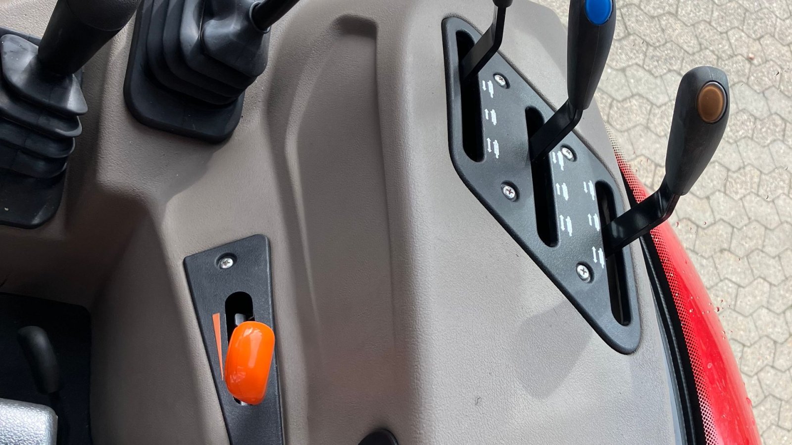 Traktor типа Case IH Farmall 75 A, Gebrauchtmaschine в Spøttrup (Фотография 13)