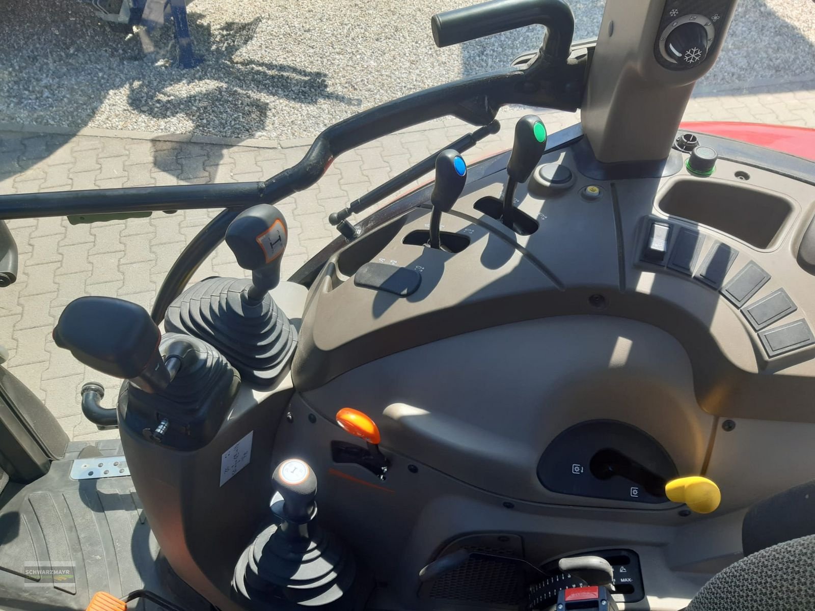 Traktor of the type Case IH Farmall 75 C Komfort, Gebrauchtmaschine in Aurolzmünster (Picture 24)