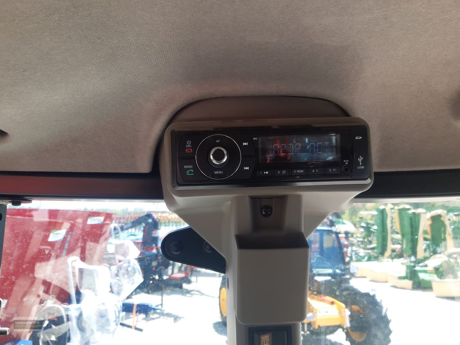 Traktor of the type Case IH Farmall 75 C Komfort, Gebrauchtmaschine in Aurolzmünster (Picture 25)