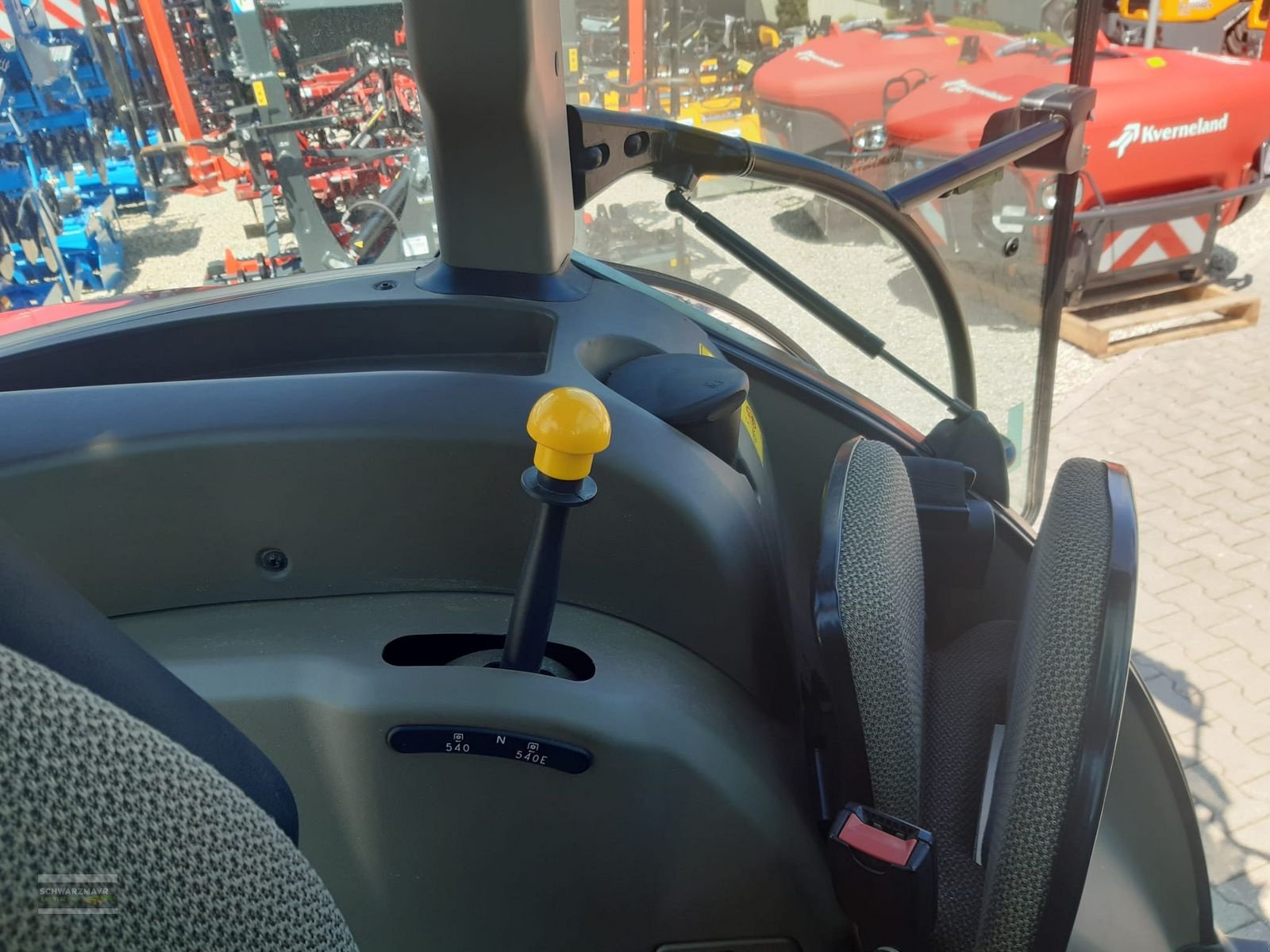 Traktor of the type Case IH Farmall 75 C Komfort, Gebrauchtmaschine in Aurolzmünster (Picture 28)