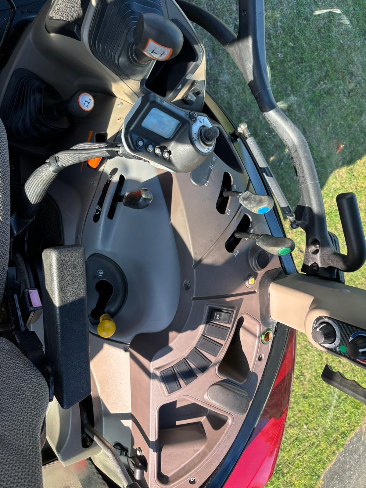 Traktor van het type Case IH Farmall 75 C, Gebrauchtmaschine in Pemfling (Foto 12)