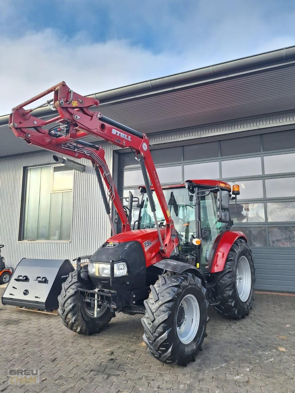 Traktor типа Case IH Farmall 75A, Gebrauchtmaschine в Cham (Фотография 1)