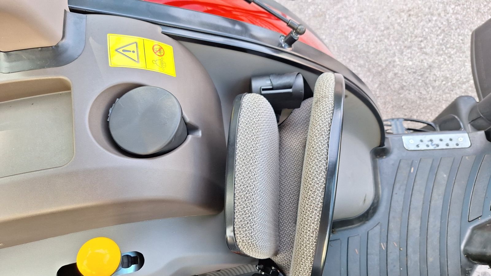 Traktor του τύπου Case IH Farmall 75C, Neumaschine σε Bergheim (Φωτογραφία 16)