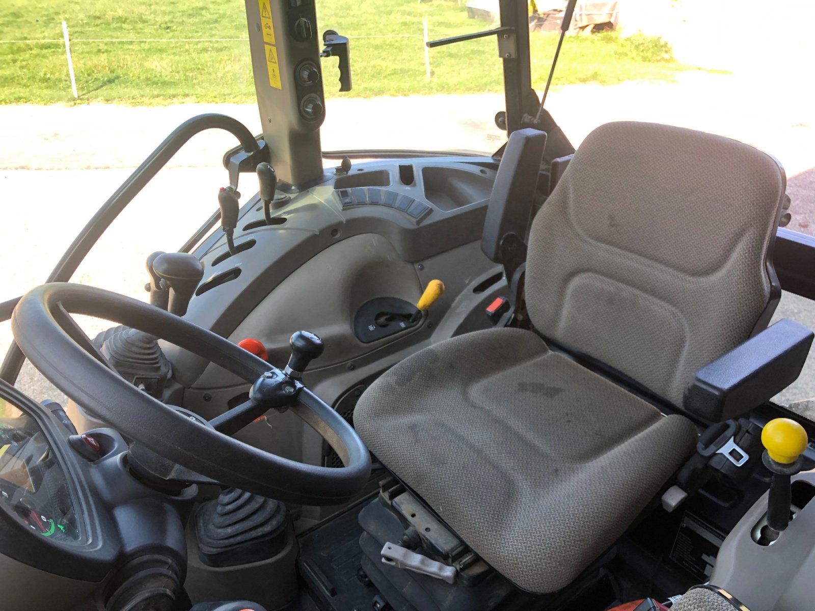 Traktor typu Case IH Farmall 75C, Gebrauchtmaschine w Reichertshausen (Zdjęcie 10)