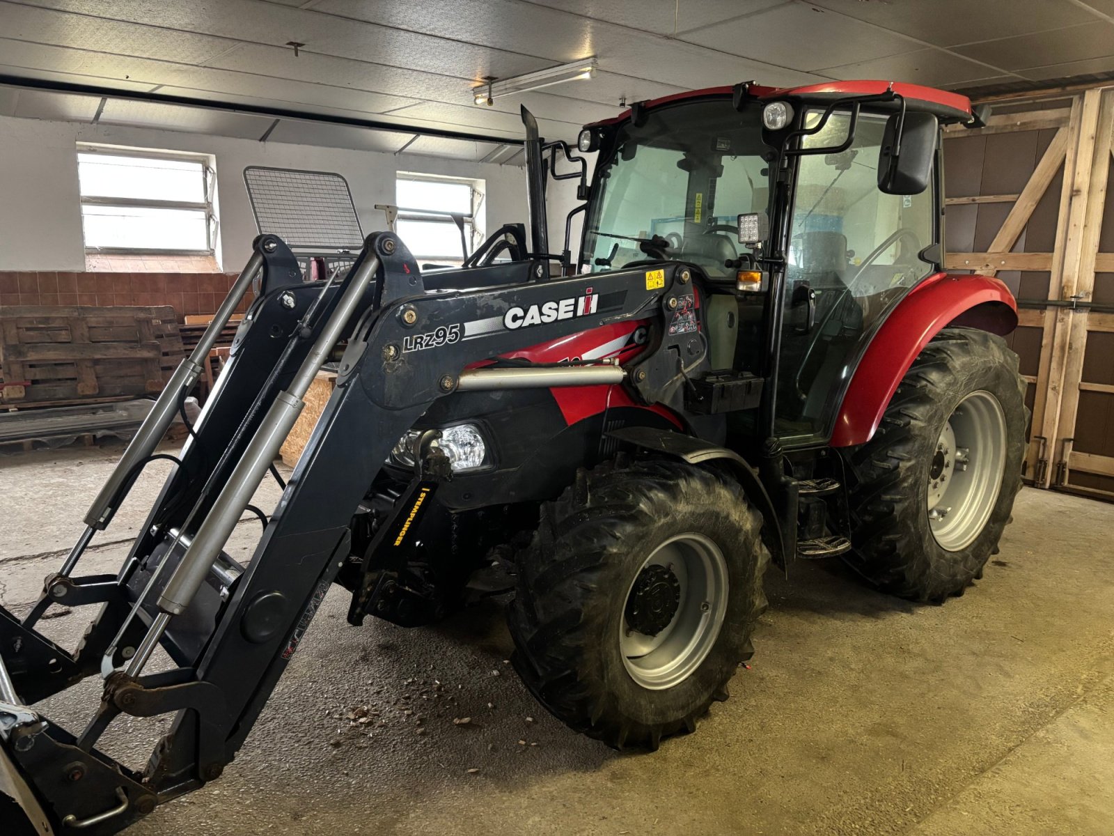 Traktor van het type Case IH Farmall 75C, Gebrauchtmaschine in Thyrnau (Foto 5)