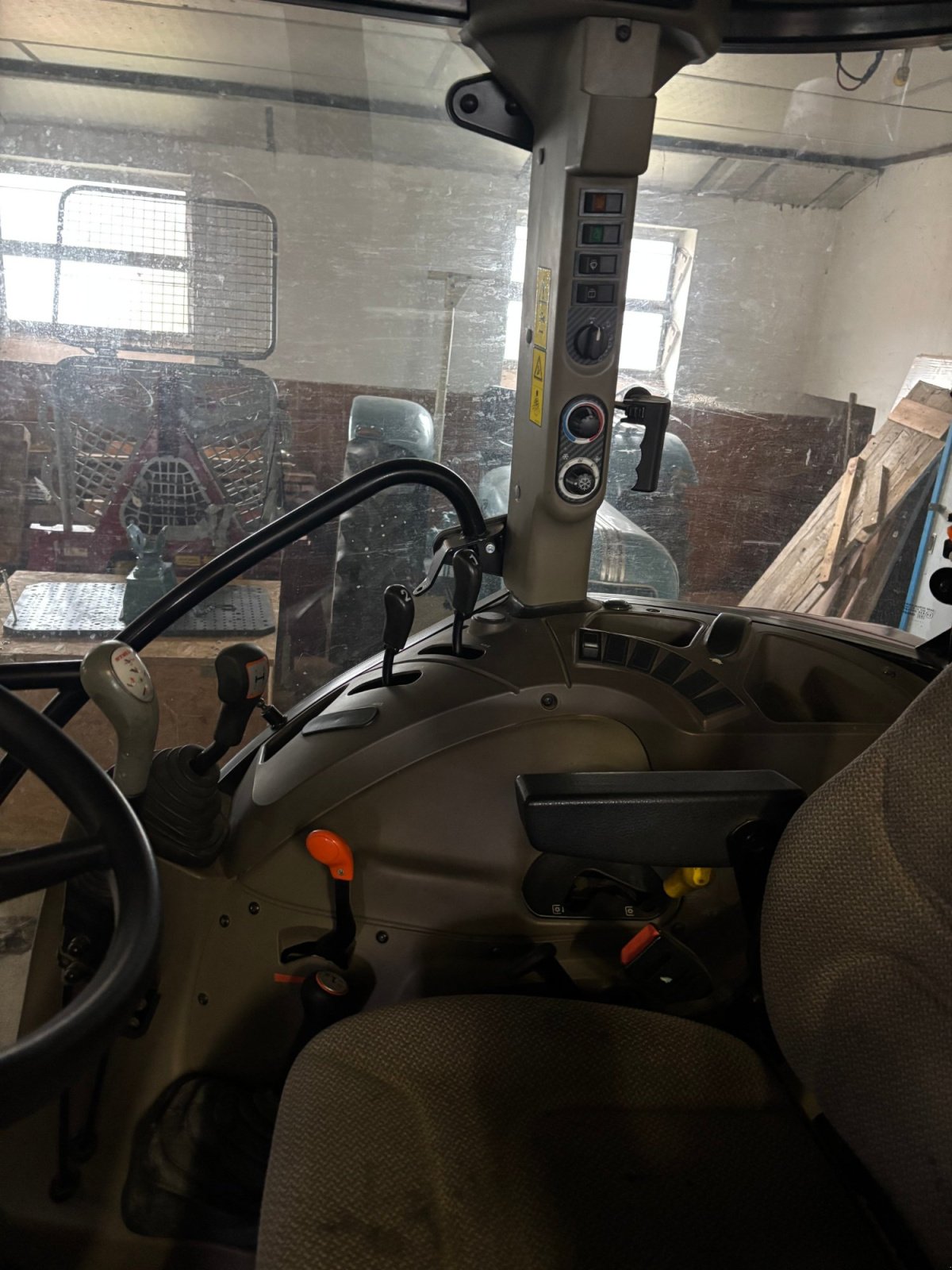 Traktor van het type Case IH Farmall 75C, Gebrauchtmaschine in Thyrnau (Foto 14)