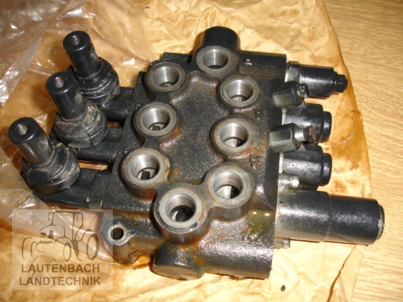 Traktor a típus Case IH FARMALL 85 A, Neumaschine ekkor: Rollshausen (Kép 1)