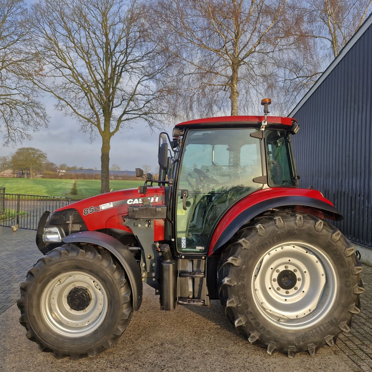 Traktor типа Case IH Farmall 85C, Gebrauchtmaschine в Daarle (Фотография 3)