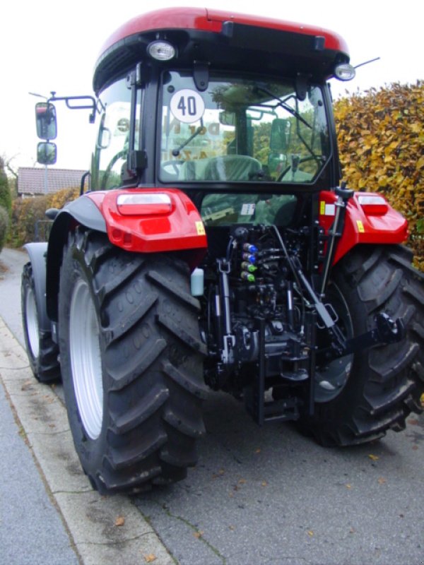 Traktor des Typs Case IH Farmall 90 A, Neumaschine in Viechtach (Bild 3)