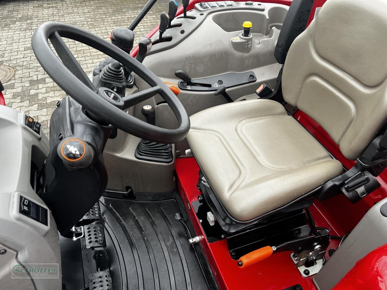 Traktor типа Case IH Farmall 90 C Rops, Gebrauchtmaschine в Idstein-Wörsdorf (Фотография 3)