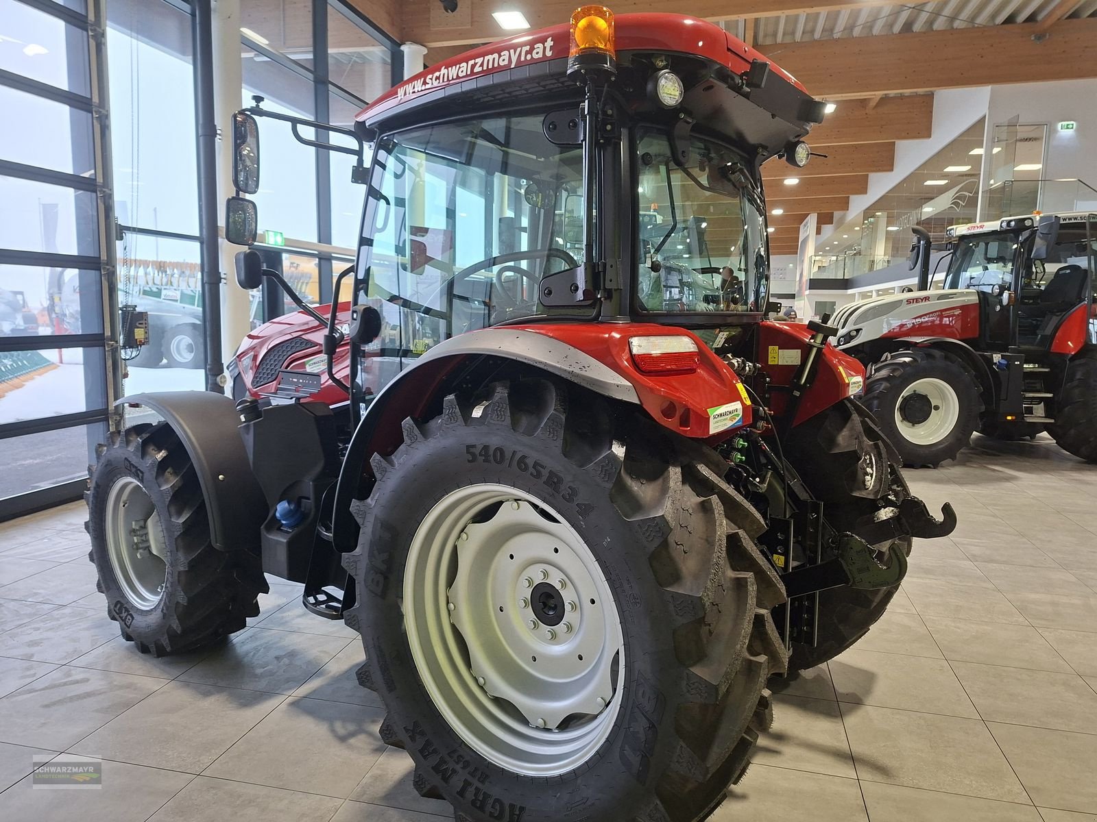 Traktor van het type Case IH Farmall 90A, Neumaschine in Gampern (Foto 8)