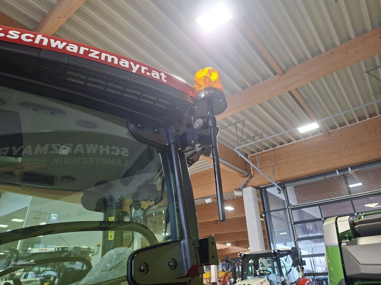 Traktor van het type Case IH Farmall 90A, Neumaschine in Gampern (Foto 13)