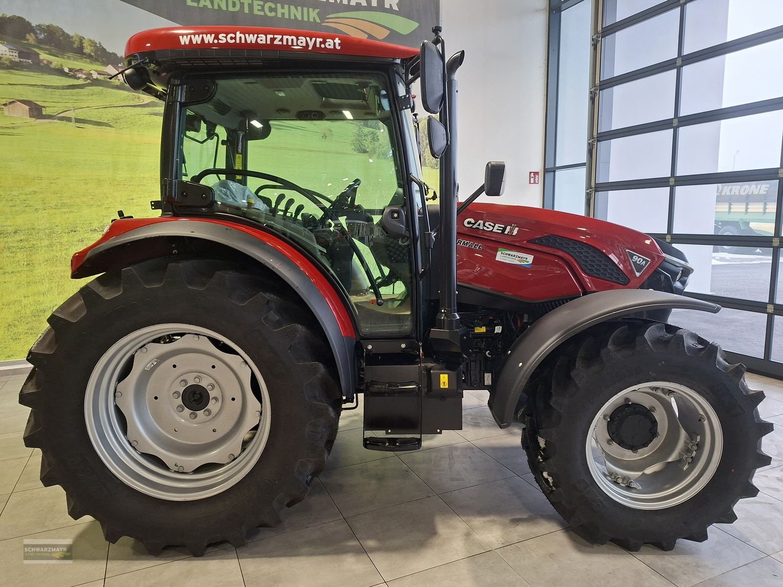Traktor van het type Case IH Farmall 90A, Neumaschine in Gampern (Foto 4)