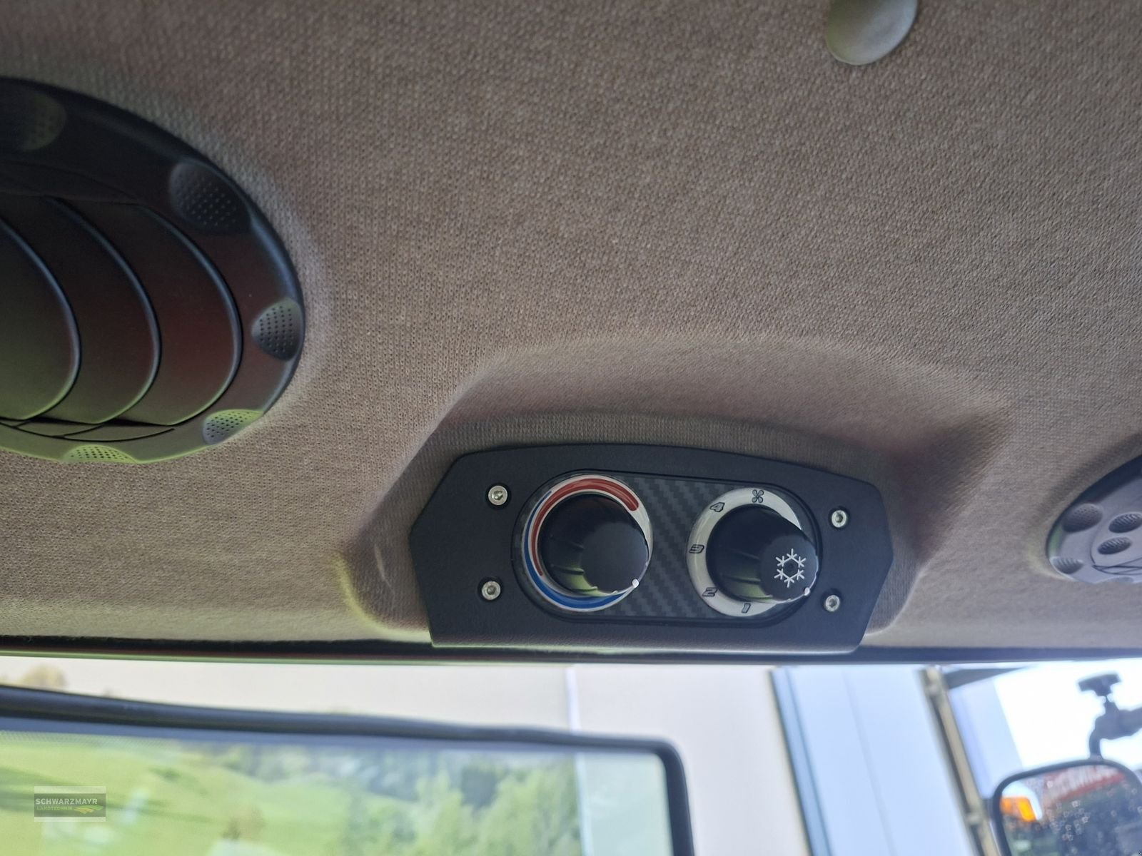 Traktor van het type Case IH Farmall 90A, Neumaschine in Gampern (Foto 26)