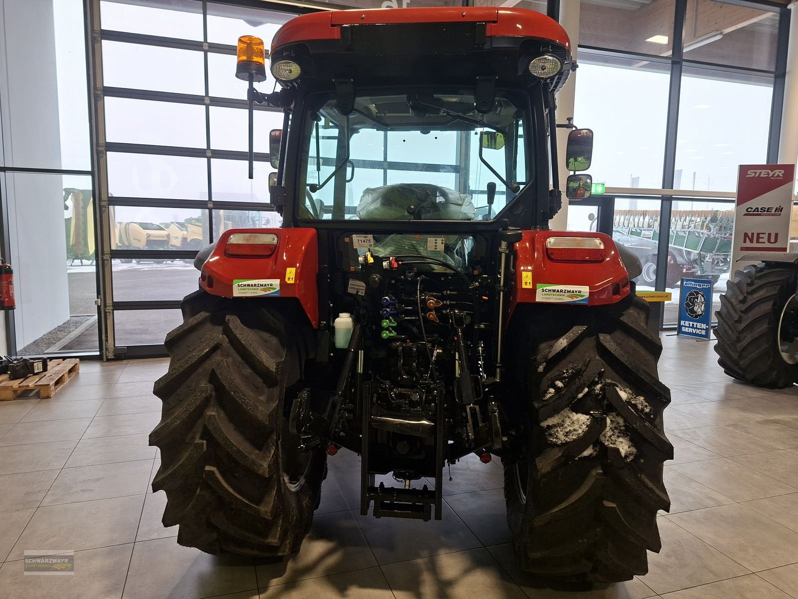 Traktor van het type Case IH Farmall 90A, Neumaschine in Gampern (Foto 7)