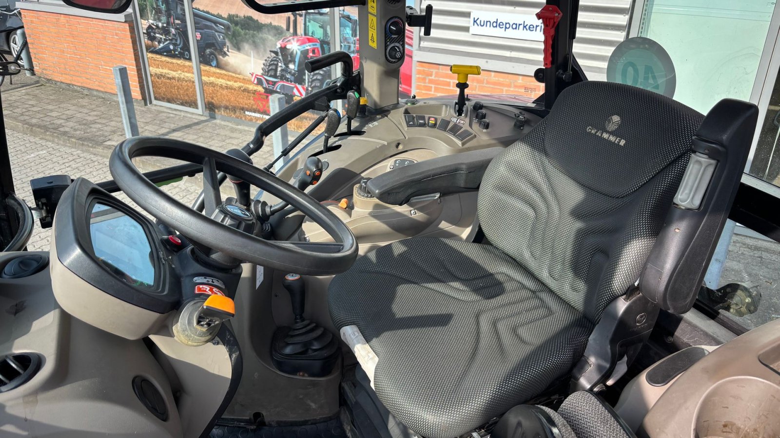 Traktor типа Case IH Farmall 95C Farmall 95C, Gebrauchtmaschine в Roskilde (Фотография 5)