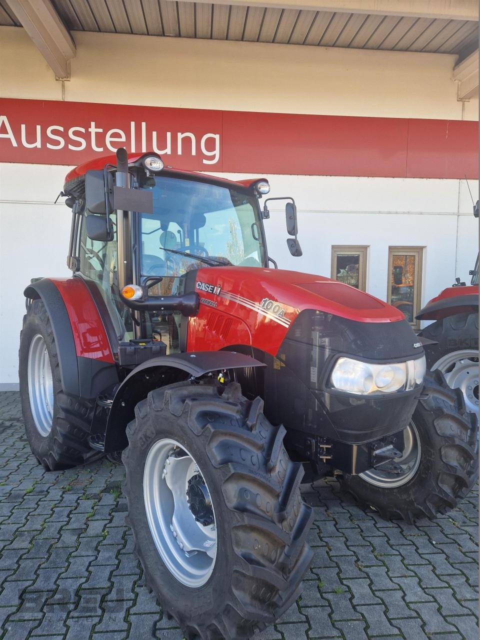 Traktor des Typs Case IH Farmall A 100 Mech, Neumaschine in Straubing (Bild 1)