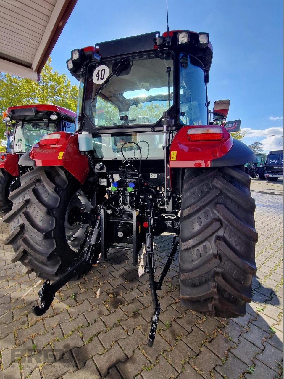 Traktor of the type Case IH Farmall C 75, Neumaschine in Straubing (Picture 4)