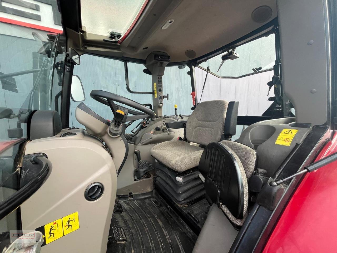 Traktor от тип Case IH Farmall C85 Neue Reifen, Gebrauchtmaschine в Tuntenhausen (Снимка 11)