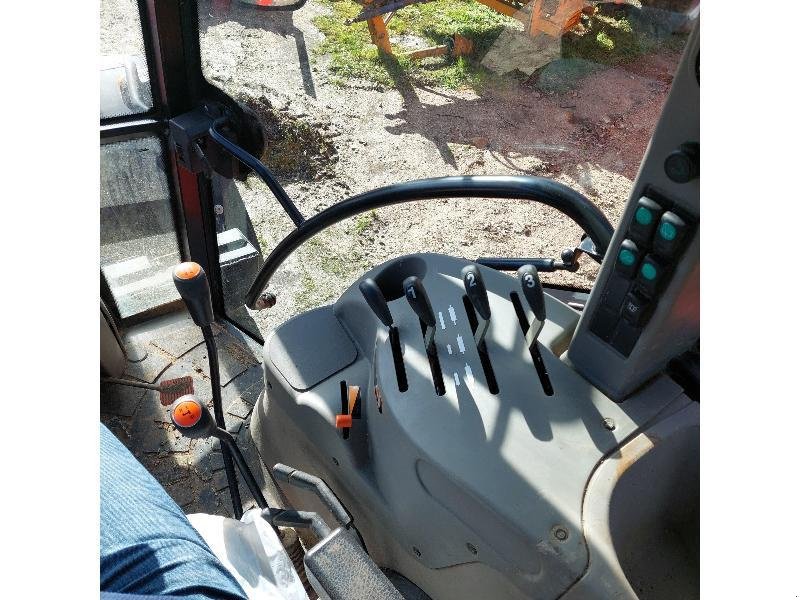 Traktor des Typs Case IH FARMALL95A, Gebrauchtmaschine in PLUMELEC (Bild 7)