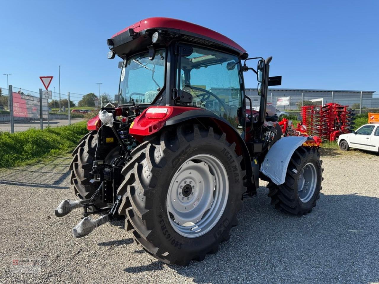 Traktor des Typs Case IH FARMALLC 100 ACTIVE DRIVE, Neumaschine in Gottenheim (Bild 4)