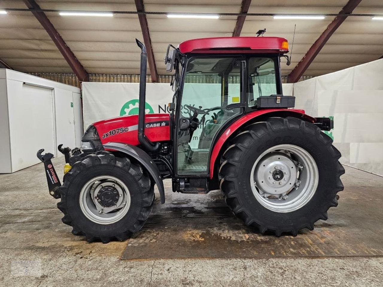 Traktor des Typs Case IH IH JX1075C, Gebrauchtmaschine in Pragsdorf (Bild 2)