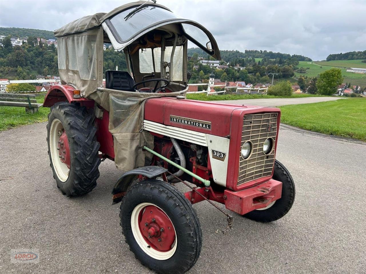 Traktor του τύπου Case IH IHC 323 S, Gebrauchtmaschine σε Trochtelfingen (Φωτογραφία 2)