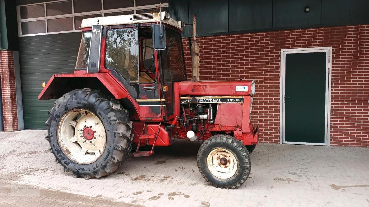 Traktor des Typs Case IH IHC 745 XL, Gebrauchtmaschine in Borken (Bild 1)