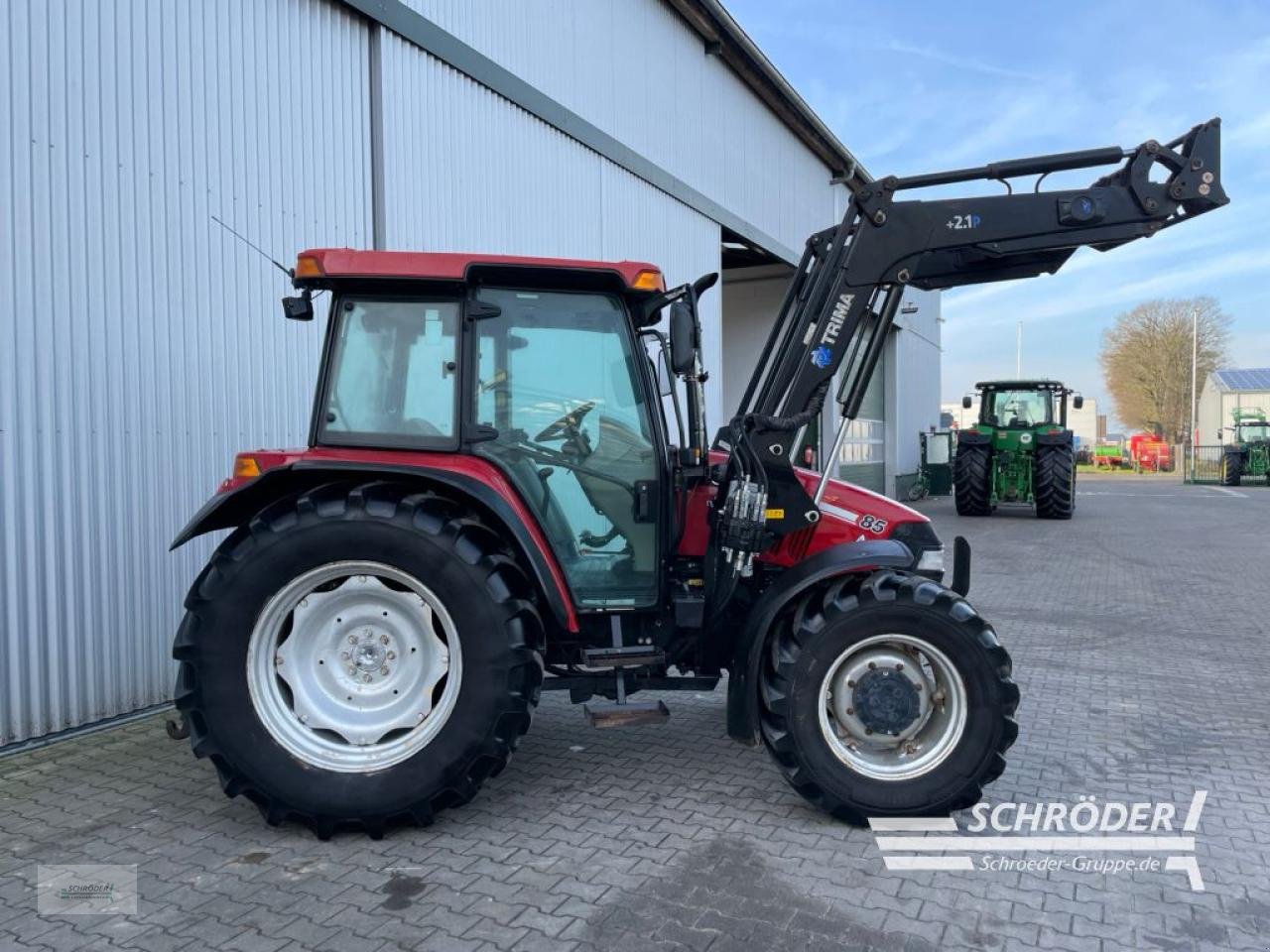 Traktor du type Case IH JXU 85, Gebrauchtmaschine en Wildeshausen (Photo 2)