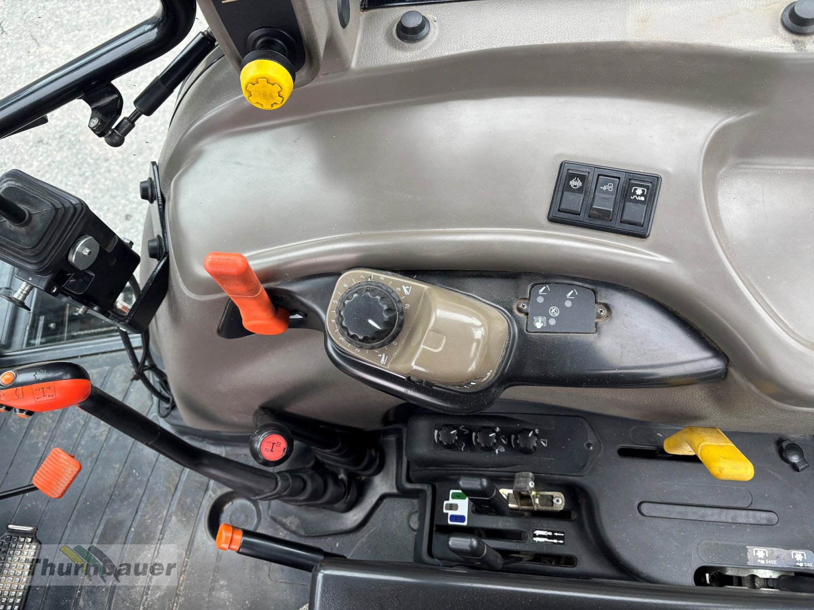 Traktor типа Case IH JXU 95, Gebrauchtmaschine в Bodenmais (Фотография 6)