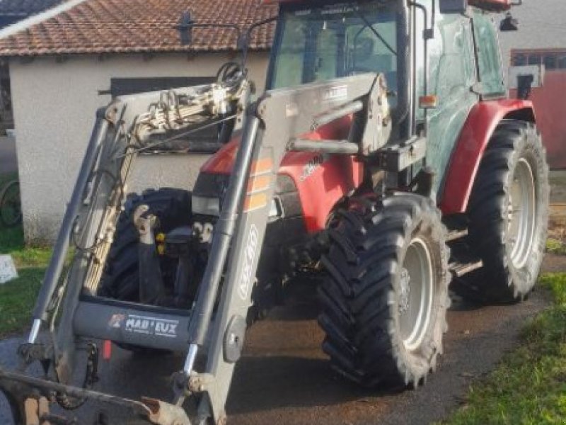Traktor des Typs Case IH JXU90, Gebrauchtmaschine in ST MARTIN EN HAUT (Bild 1)