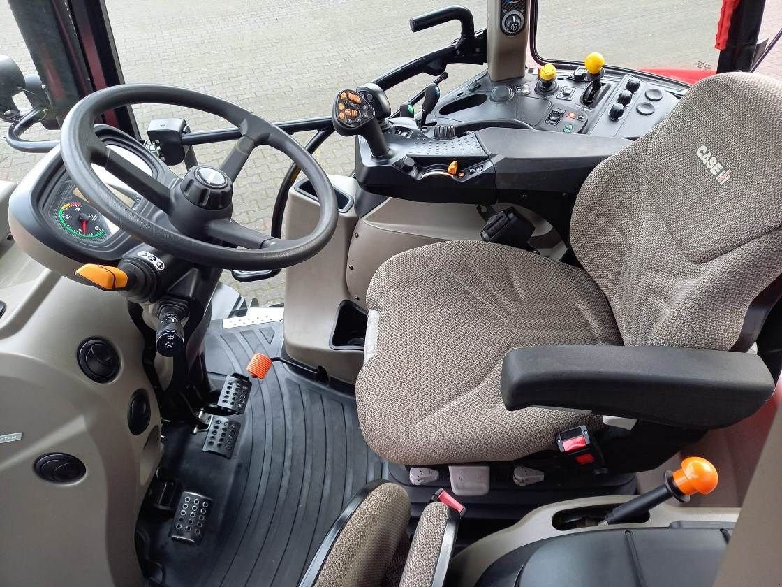 Traktor of the type Case IH Luxxum 100, Gebrauchtmaschine in Boxtel (Picture 10)