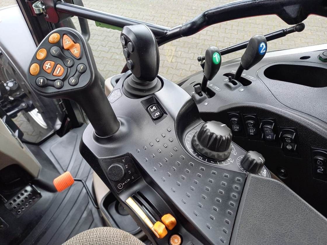 Traktor of the type Case IH Luxxum 100, Gebrauchtmaschine in Boxtel (Picture 9)