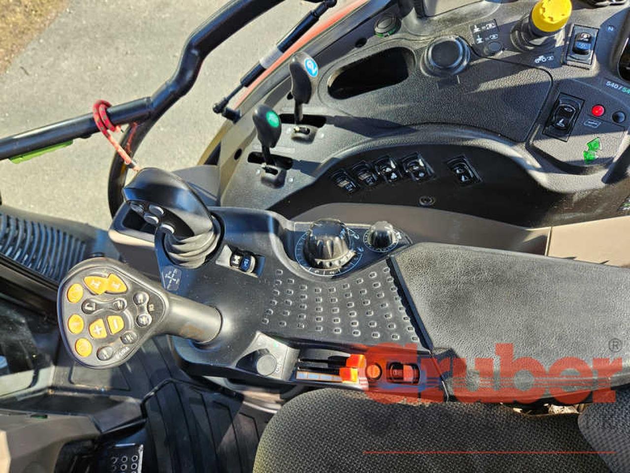 Traktor типа Case IH Luxxum 100, Gebrauchtmaschine в Ampfing (Фотография 15)