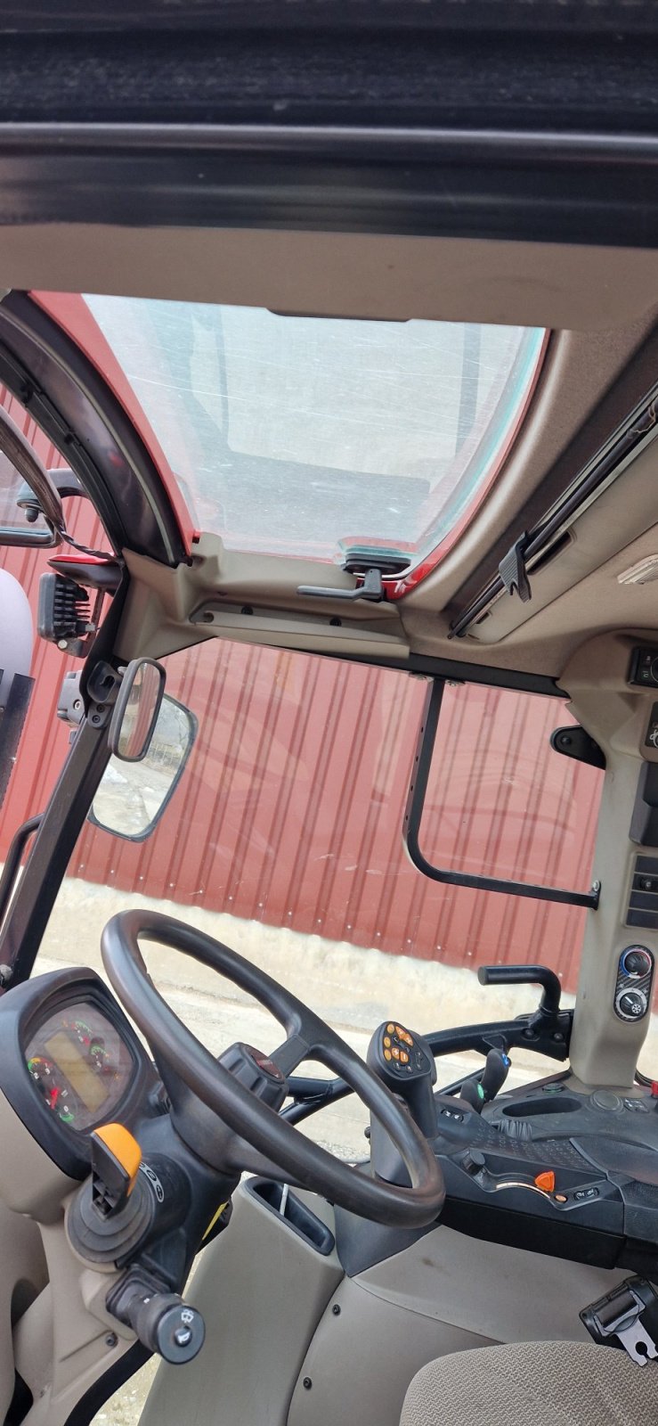 Traktor of the type Case IH Luxxum 110 Bj.2017 1300h guter Zustand, Gebrauchtmaschine in Palling (Picture 11)