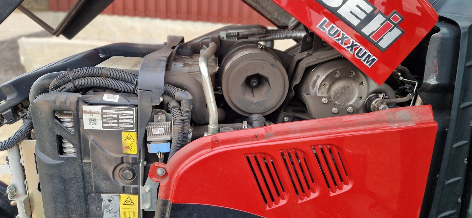 Traktor of the type Case IH Luxxum 110 Bj.2017 1300h guter Zustand, Gebrauchtmaschine in Palling (Picture 17)