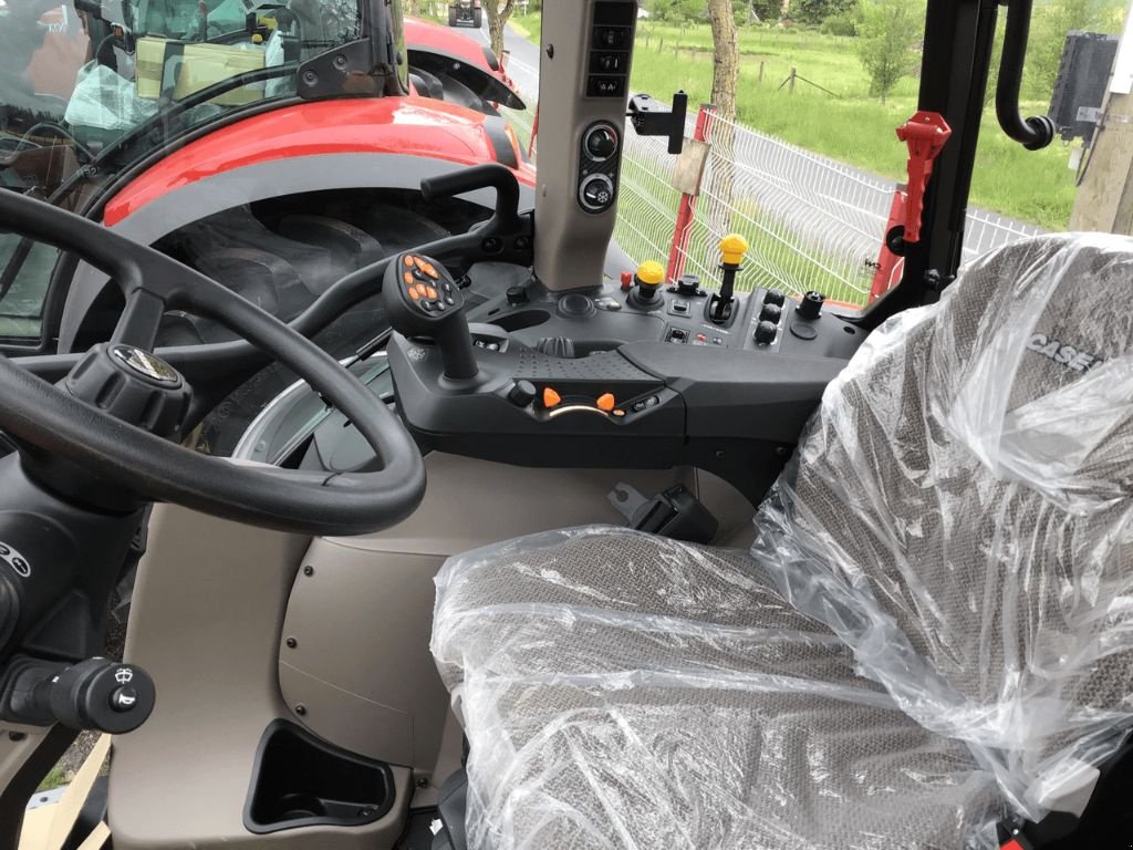 Traktor Türe ait Case IH LUXXUM 110, Gebrauchtmaschine içinde azerailles (resim 10)