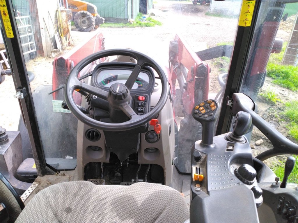 Traktor of the type Case IH Luxxum 120, Gebrauchtmaschine in Castel-Sarrazin (Picture 4)