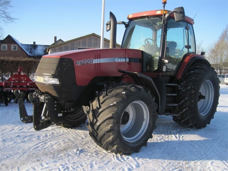 Traktor of the type Case IH Magnum 220, Gebrauchtmaschine in Aabenraa (Picture 1)