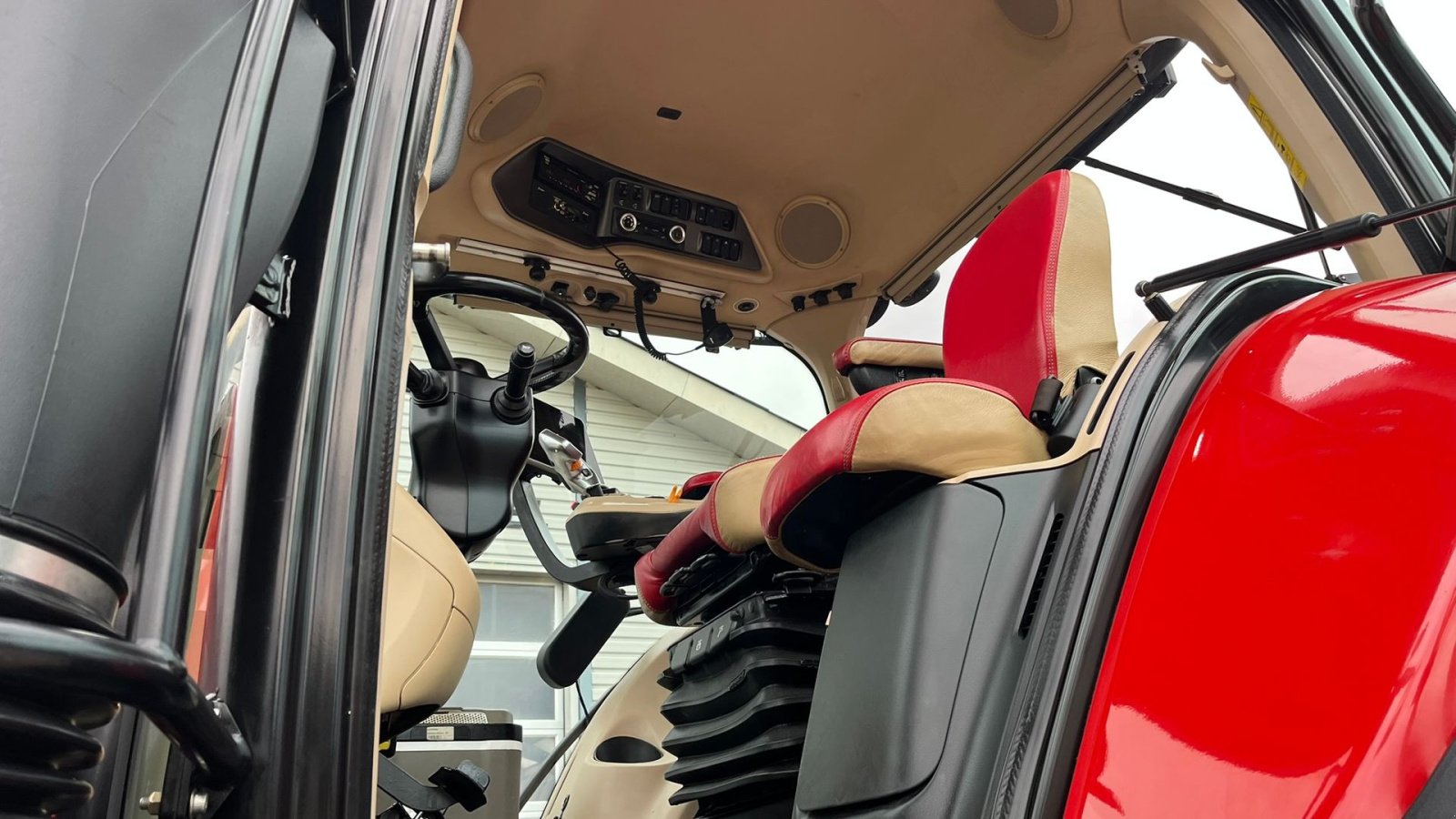 Traktor des Typs Case IH Magnum 340 CVXDrive AFS Connect Med frontlift og frontpto, Gebrauchtmaschine in Lintrup (Bild 7)