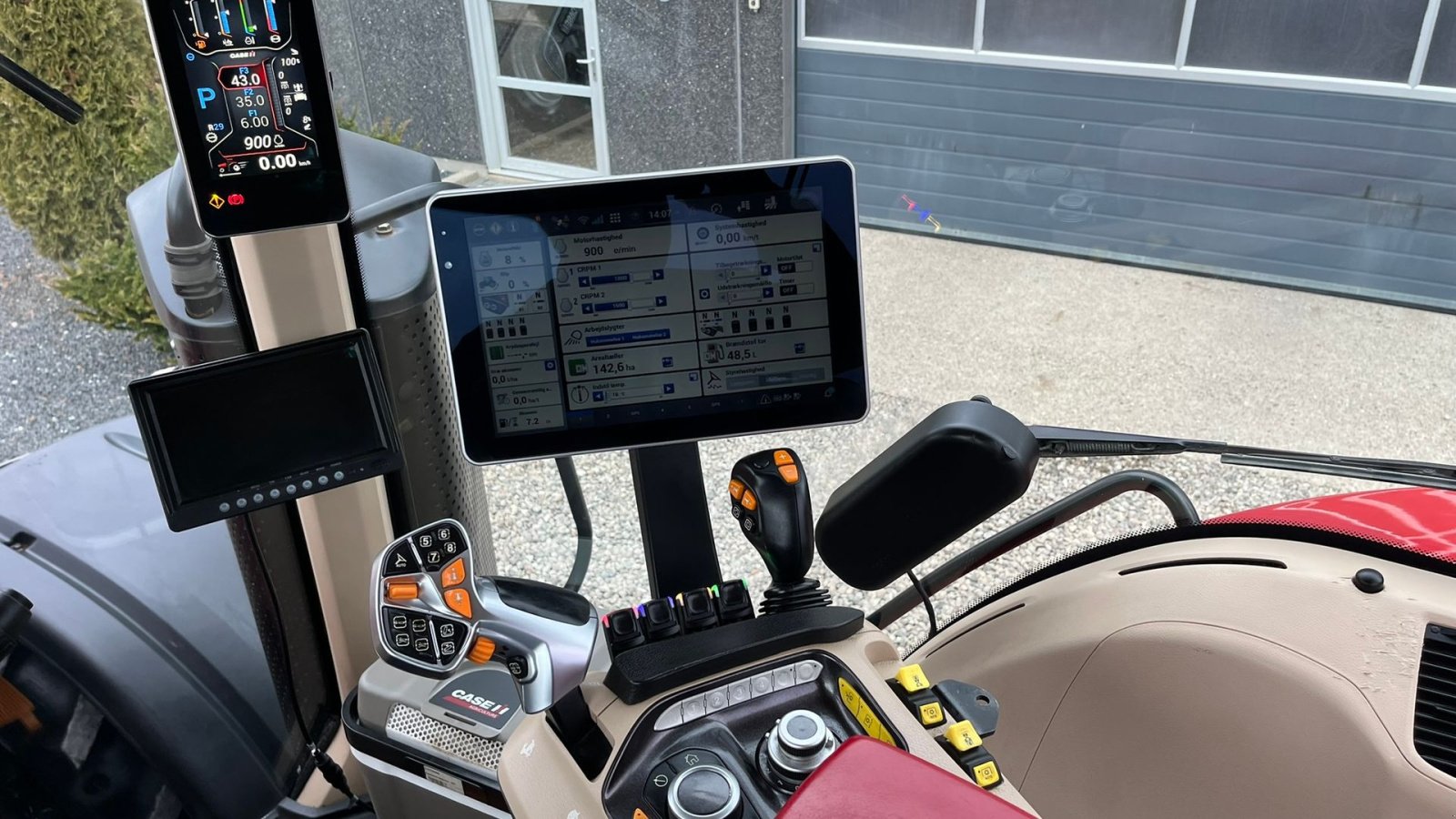 Traktor des Typs Case IH Magnum 340 CVXDrive AFS Connect Med frontlift og frontpto, Gebrauchtmaschine in Lintrup (Bild 10)