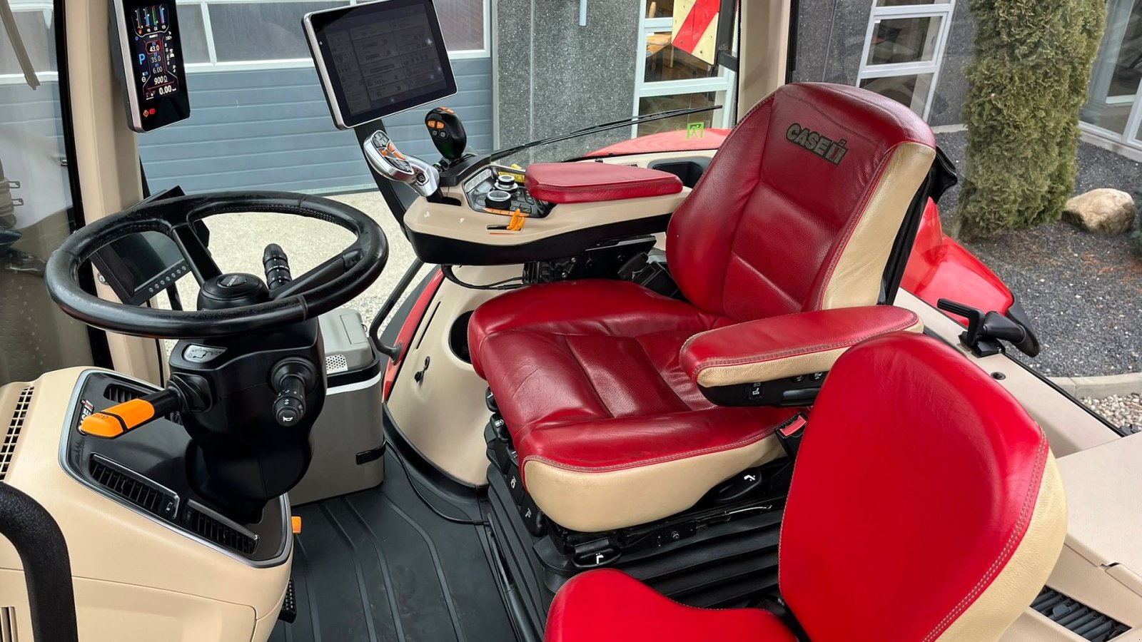 Traktor des Typs Case IH Magnum 340 CVXDrive AFS Connect Med frontlift og frontpto, Gebrauchtmaschine in Lintrup (Bild 9)