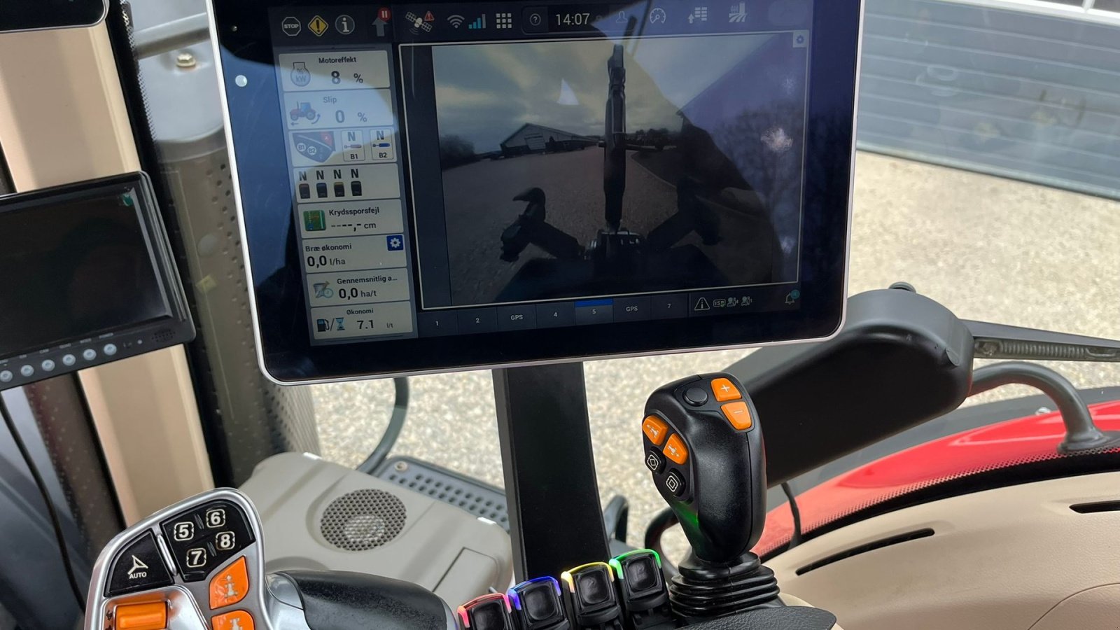 Traktor des Typs Case IH Magnum 340 CVXDrive AFS Connect Med frontlift og frontpto, Gebrauchtmaschine in Lintrup (Bild 11)