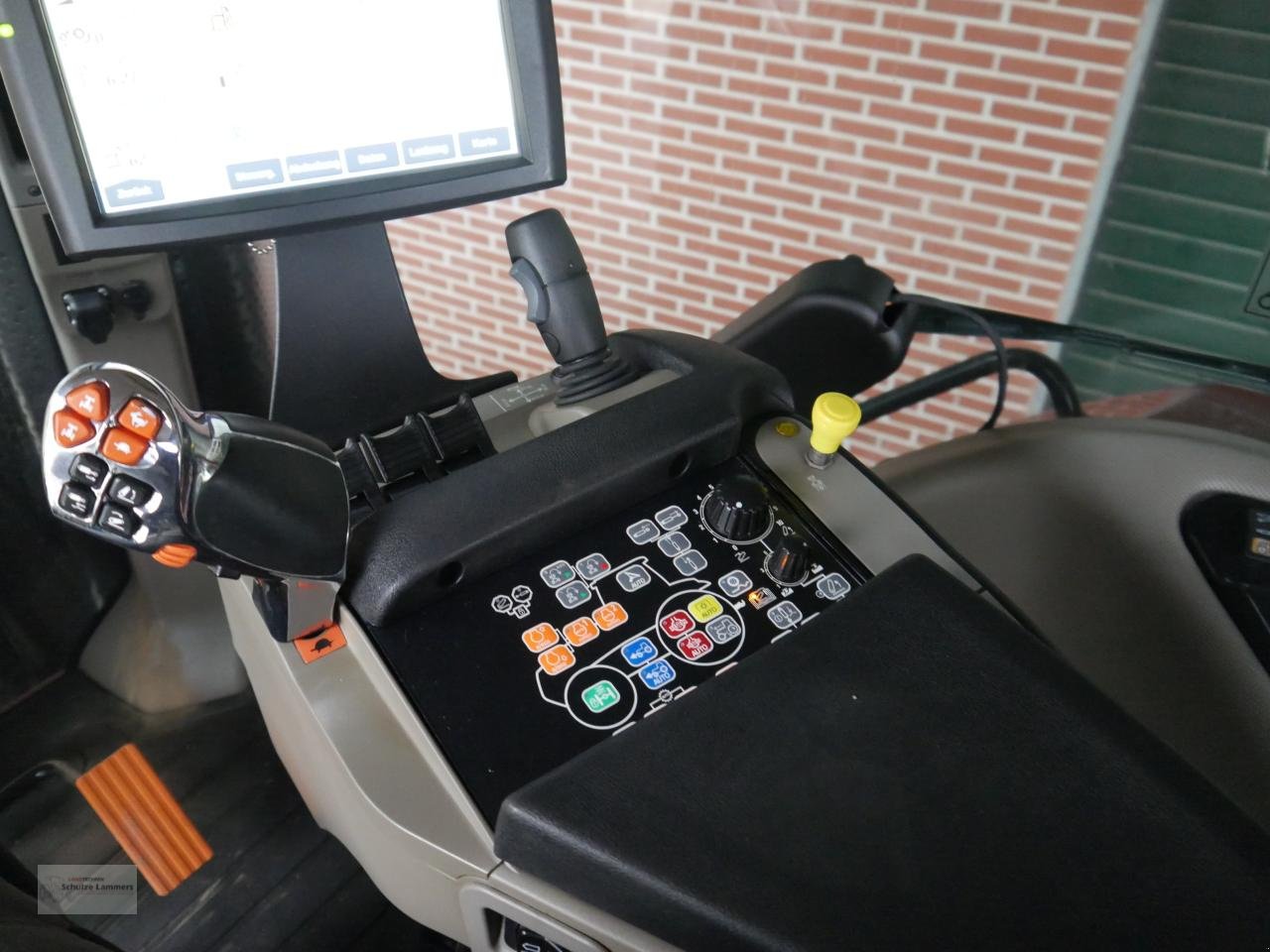 Traktor of the type Case IH Magnum 340 Rowtrac GPS, Gebrauchtmaschine in Borken (Picture 17)