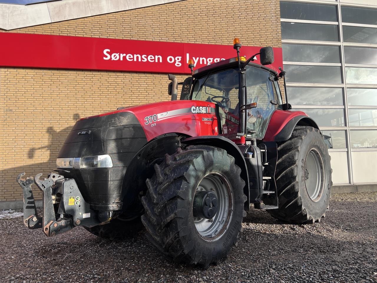 Traktor of the type Case IH MAGNUM 370 CVX, Gebrauchtmaschine in Viborg (Picture 2)