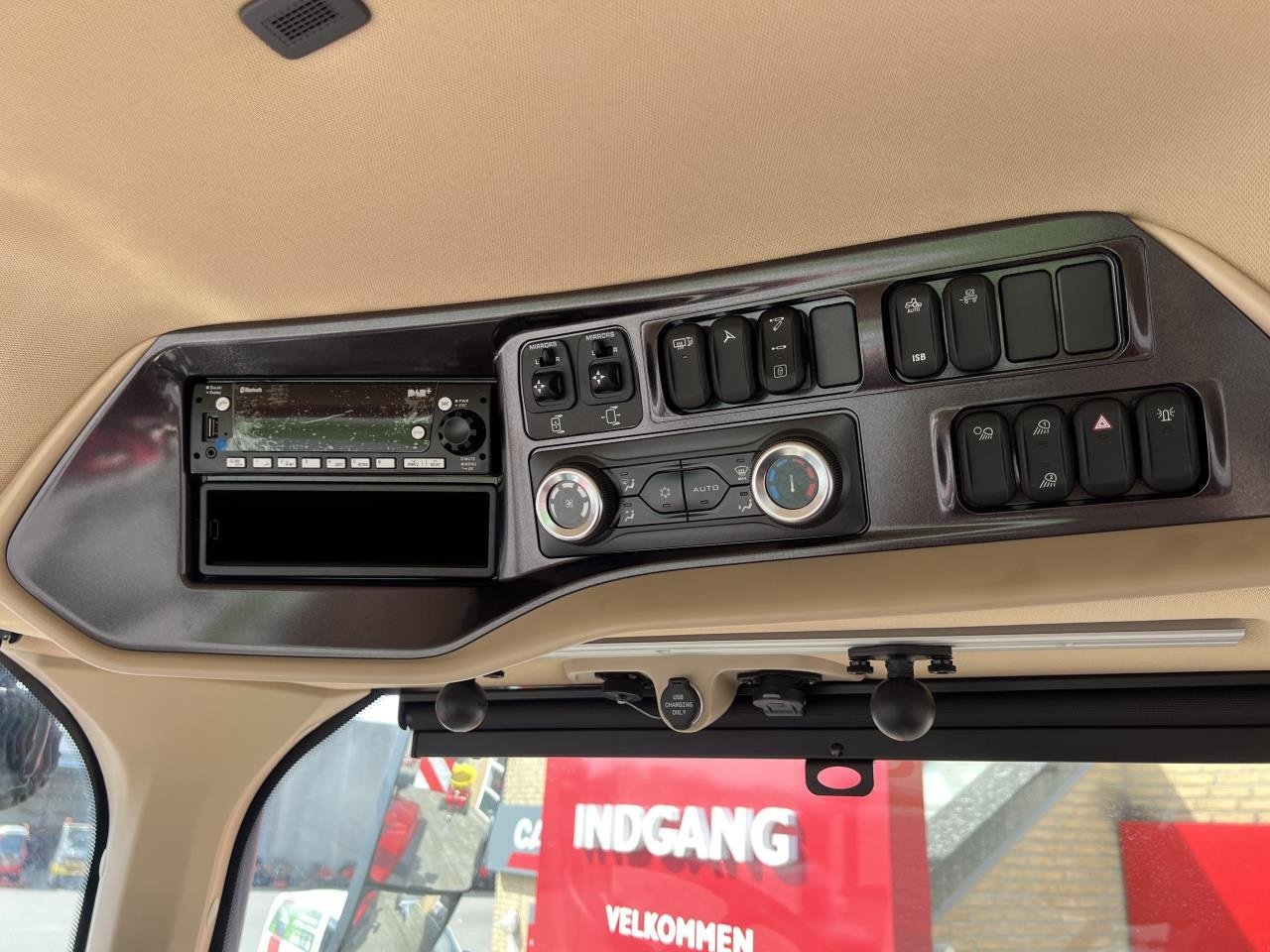 Traktor типа Case IH MAGNUM 380 CVX AFS, Gebrauchtmaschine в Viborg (Фотография 4)